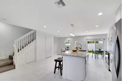 3868 Patio Court #5, Palm Springs, FL 33461 - Photo 4