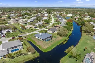 1902 SE Gaskins Cir, Port Saint Lucie, FL 34952 - Photo 8