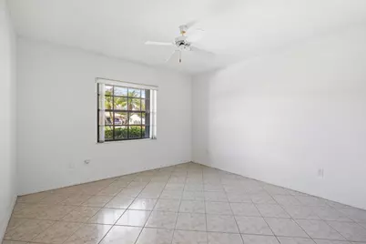 1902 SE Gaskins Circle, Port Saint Lucie, FL 34952 - Photo 6