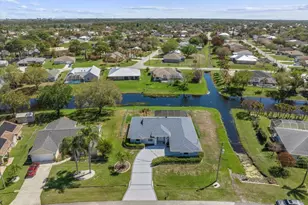 1902 SE Gaskins Cir, Port Saint Lucie, FL 34952 - Photo 22