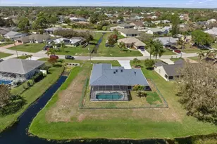 1902 SE Gaskins Cir, Port Saint Lucie, FL 34952 - Photo 18