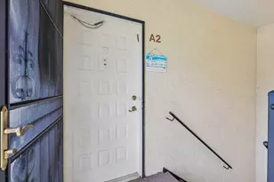 306 Knotty Pine Cir, Greenacres, FL 33463 - Photo 4