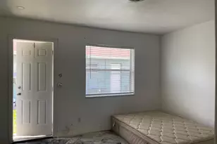 739 NE 13th Ct, Fort Lauderdale, FL 33304 - Photo 16