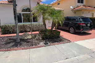 128 Danielle Ct, Weston, FL 33326 - Photo 2