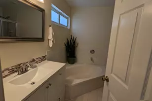128 Danielle Ct, Weston, FL 33326 - Photo 16