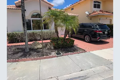 128 Danielle Court, Weston, FL 33326 - Photo 2