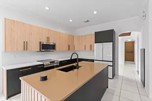 19360 SW 29th Ct, Miramar, FL 33029 - Photo 6