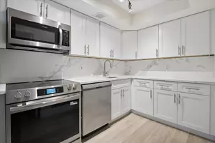 511 Bayshore Dr, Fort Lauderdale, FL 33304 - Photo 2