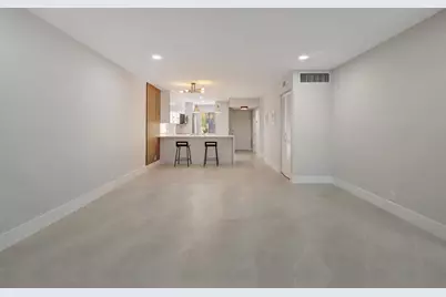 4090 Tivoli Court #208, Lake Worth, FL 33467 - Photo 2