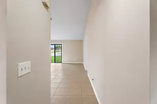 2242 SE Breckenridge Cir, Port Saint Lucie, FL 34952 - Photo 8