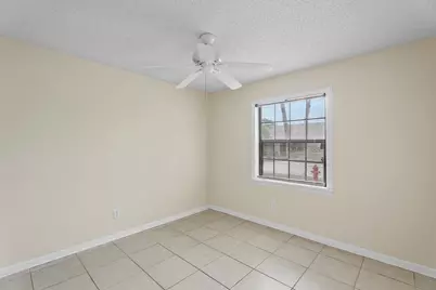 2242 SE Breckenridge Circle, Port Saint Lucie, FL 34952 - Photo 6