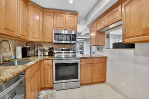 1061 NW 13th St, Boca Raton, FL 33486 - Photo 8