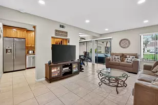 1061 NW 13th St, Boca Raton, FL 33486 - Photo 2