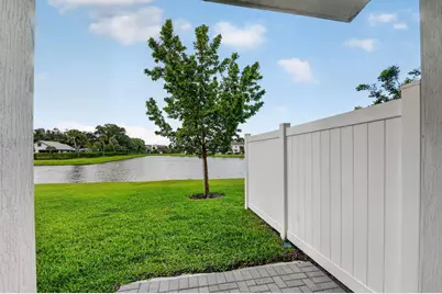 6933 N Harbours Edge Avenue, Lake Worth, FL 33467 - Photo 44
