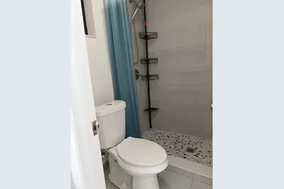 735 NE 37th Street #B, Oakland Park, FL 33334 - Photo 6