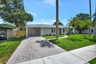 832 SW 10th Ave, Boca Raton, FL 33486 - Photo 2