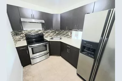 4200 NW 3rd Court #Apt 313, Plantation, FL 33317 - Photo 2