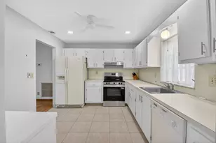 6068 VÃ­a Diana, Delray Beach, FL 33484 - Photo 12