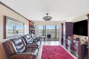 100 Waterway Dr S, Lantana, FL 33462 - Photo 4