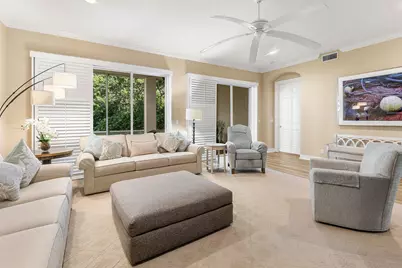 101 Palm Bay Circle #A, Palm Beach Gardens, FL 33418 - Photo 8