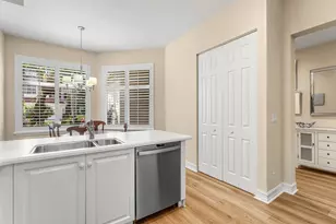 101 Palm Bay Cir, Palm Beach Gardens, FL 33418 - Photo 12