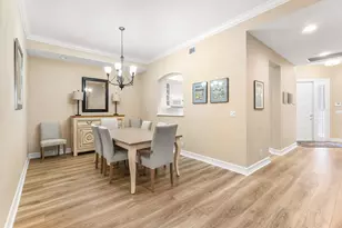 101 Palm Bay Cir, Palm Beach Gardens, FL 33418 - Photo 10