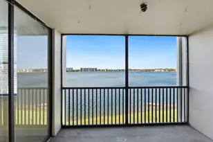 115 Lake Emerald Dr, Oakland Park, FL 33309 - Photo 24