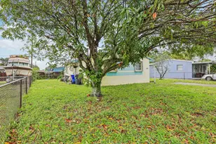 1511 N 70th Terrace, Hollywood, FL 33024 - Photo 2