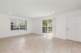 3525 NW 114th Ln, Coral Springs, FL 33065 - Photo 10