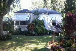44 SW 5th St, Dania Beach, FL 33004 - Photo 2