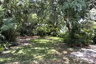 44 SW 5th St, Dania Beach, FL 33004 - Photo 36