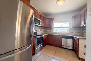 453 N Deerfield Ave, Deerfield Beach, FL 33441 - Photo 2