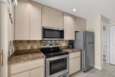 1702 Silverleaf Oak Court, Palm Beach Gardens, FL 33410 - Photo 24