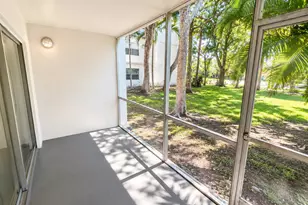 4205 N University Dr, Sunrise, FL 33351 - Photo 30