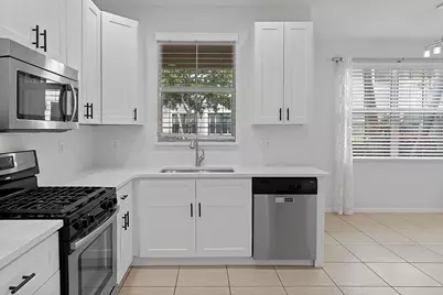 3330 NW 124th Way, Sunrise, FL 33323 - Photo 10