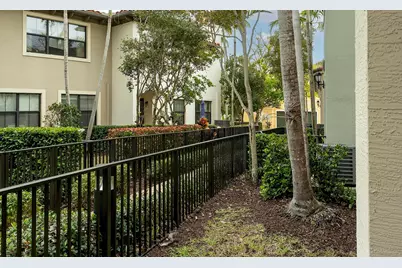 3330 NW 124th Way, Sunrise, FL 33323 - Photo 34