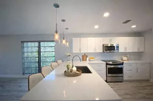 21766 Cypress Dr, Boca Raton, FL 33433 - Photo 8