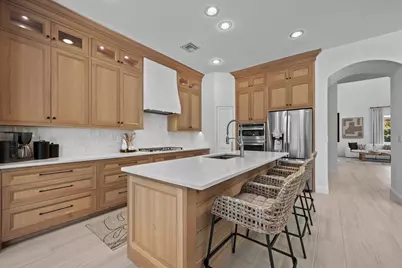 2104 Spring Court, Palm Beach Gardens, FL 33410 - Photo 10