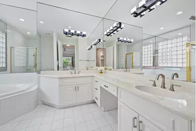 8405 Legend Club Drive, West Palm Beach, FL 33412 - Photo 10