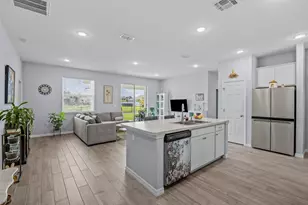 2063 SE South Buttonwood Dr, Port Saint Lucie, FL 34952 - Photo 6
