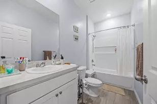 2063 SE South Buttonwood Dr, Port Saint Lucie, FL 34952 - Photo 20