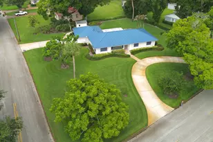 2301 Avalon Ave, Vero Beach, FL 32960 - Photo 2