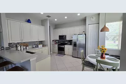 195 NW Willow Grove Avenue, Port Saint Lucie, FL 34986 - Photo 12