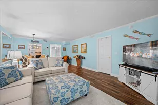 1205 NE Sandy Ln, Singer Island, FL 33404 - Photo 10
