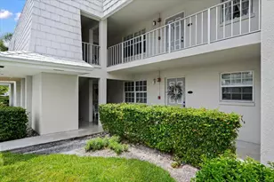 1205 Sandy Ln, Singer Island, FL 33404 - Photo 4