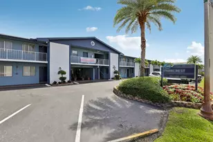 210 NE 38th St, Oakland Park, FL 33334 - Photo 12
