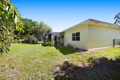105 Monterey Way, Royal Palm Beach, FL 33411 - Photo 58
