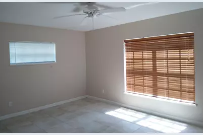 2082 SE Wild Meadow Circle, Port Saint Lucie, FL 34952 - Photo 18
