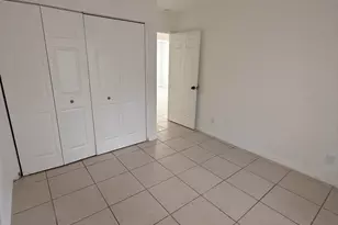 1215 Hyacinth Pl, Wellington, FL 33414 - Photo 16