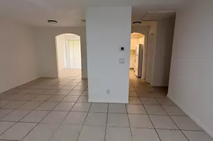 1215 Hyacinth Pl, Wellington, FL 33414 - Photo 10